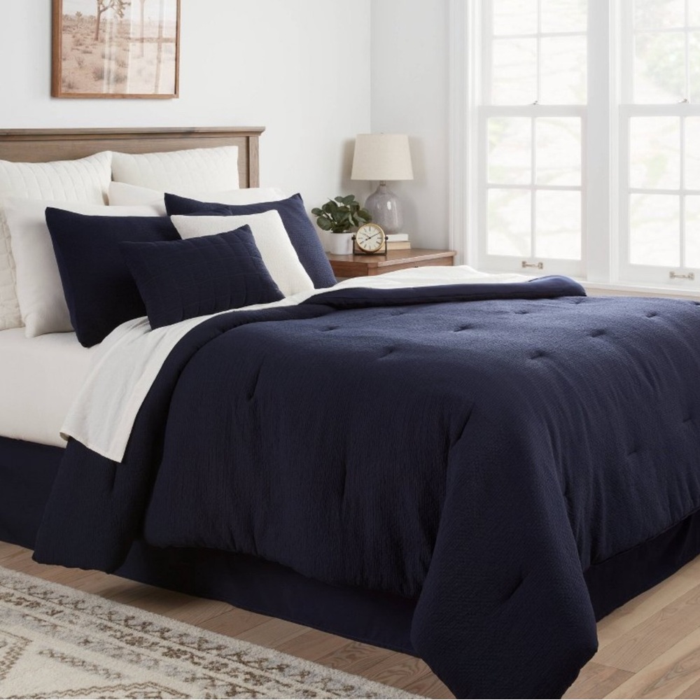 ✨NEW Threshold 12pc King Micro Texture Comforter & Sheet Bedding Set Navy Cream